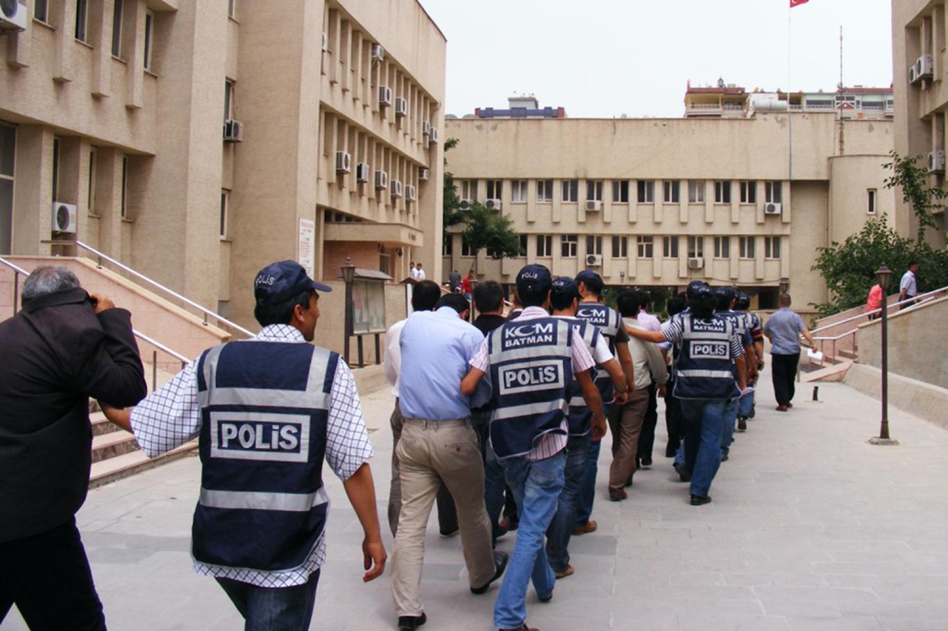 FETÖ’ye finansal destek sağlayan 15 işadamı tutuklandı
